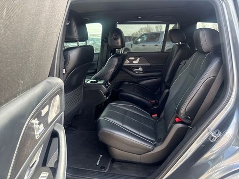 Used 2022 Mercedes-Benz GLS 450 4MATIC image 19