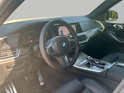 Used 2022 BMW X5 xDrive40i w/ M Sport Package AWD/4WD image 17