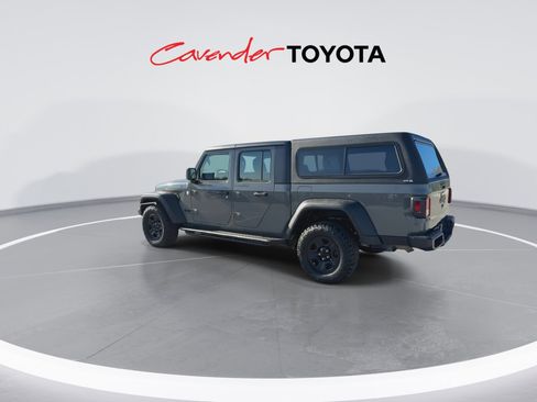 Used 2021 Jeep Gladiator Sport image 6