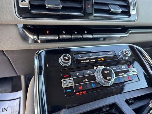 Used 2024 Lincoln Navigator Reserve w/ Equipment Group 201A image 20