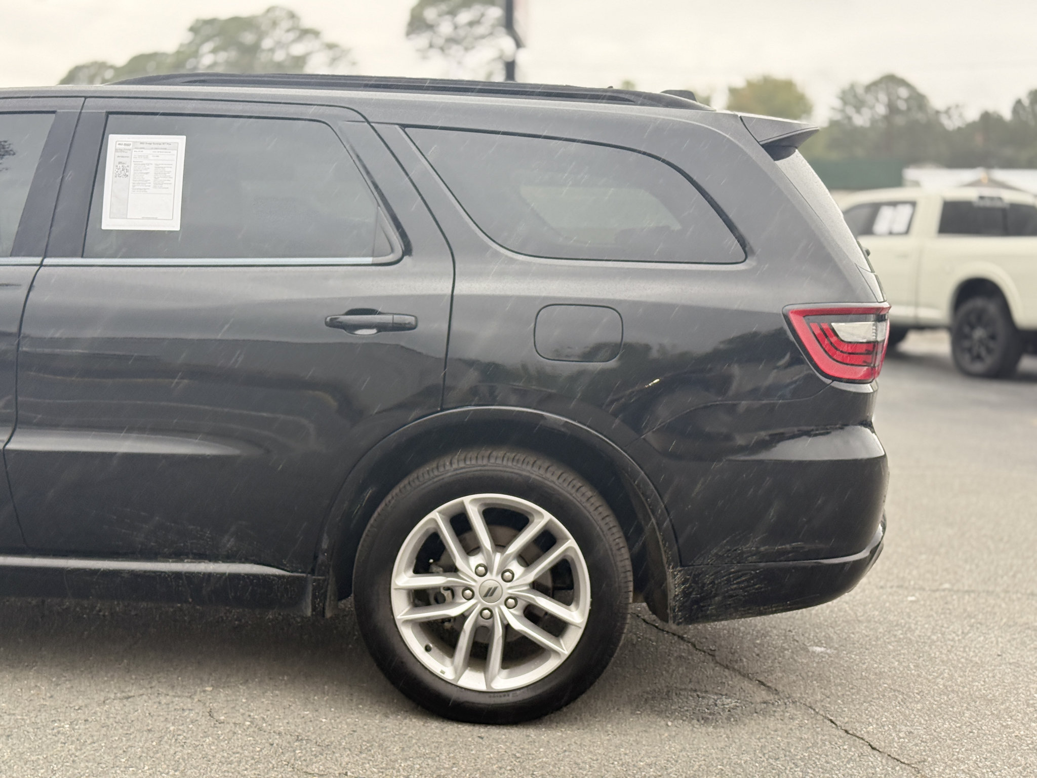 Used 2023 Dodge Durango R/T RWD image 6