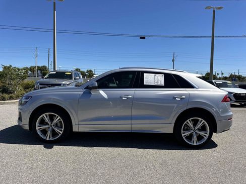 Used 2022 Audi Q8 Premium Plus image 8