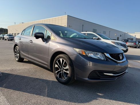 Used 2015 Honda Civic EX image 4