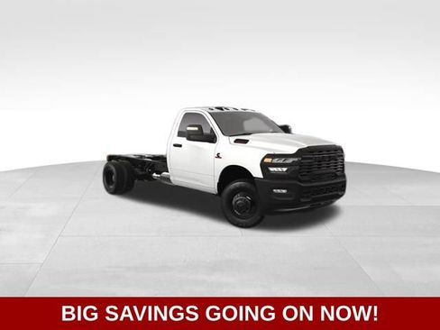 New 2025 RAM 3500 Tradesman image 19