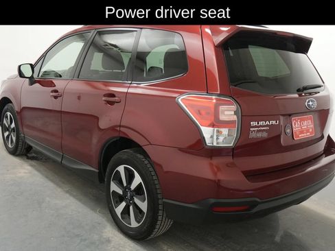 Used 2017 Subaru Forester 2.5i Premium AWD/4WD image 6