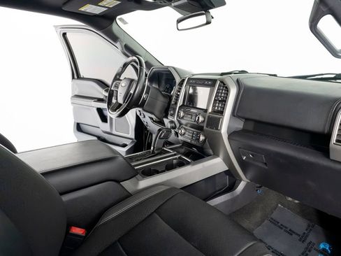 Used 2019 Ford F150 Raptor w/ Equipment Group 802A Luxury AWD/4WD image 33