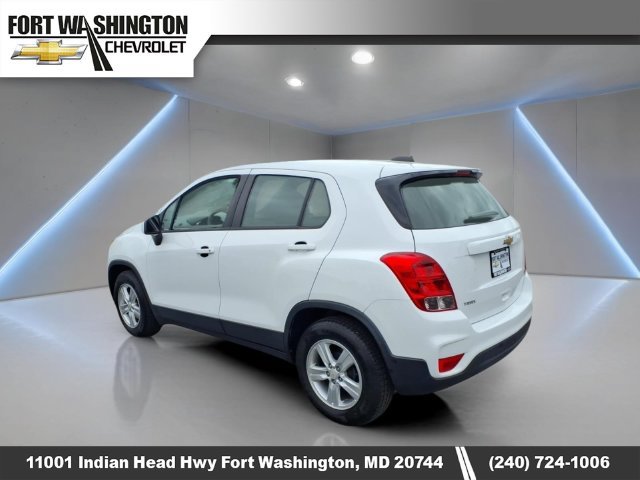 Used 2021 Chevrolet Trax LS w/ Tint and Cruise Package FWD image 5