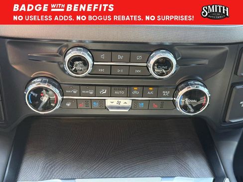 Used 2024 Ford F250 Platinum w/ Tremor Off-Road Package AWD/4WD image 18