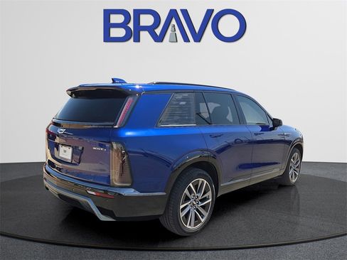 New 2026 Cadillac Vistiq Sport w/ LPO, Floor Liner Package image 4