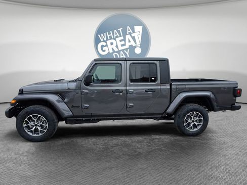 New 2026 Jeep Gladiator Sport AWD/4WD image 9