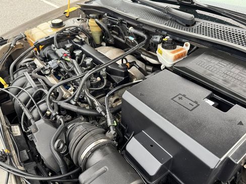 Used 2005 Ford Focus SE image 21