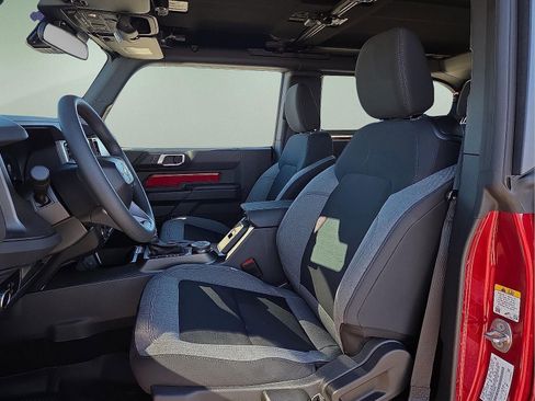 New 2025 Ford Bronco 2-Door w/ Sasquatch Package AWD/4WD image 14