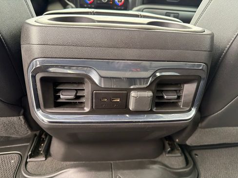 Used 2022 GMC Sierra 1500 AT4 AWD/4WD image 18