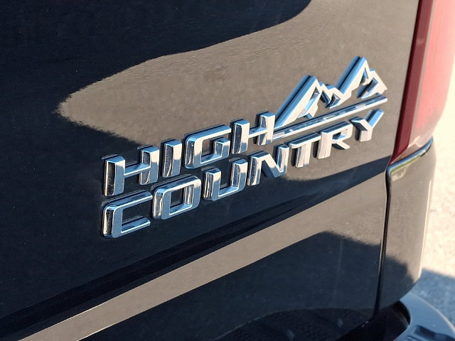 Used 2026 Chevrolet Silverado 1500 High Country w/ High Country Premium Package AWD/4WD image 31