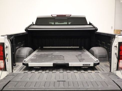 Used 2021 GMC Sierra 1500 Elevation w/ Preferred Package image 23