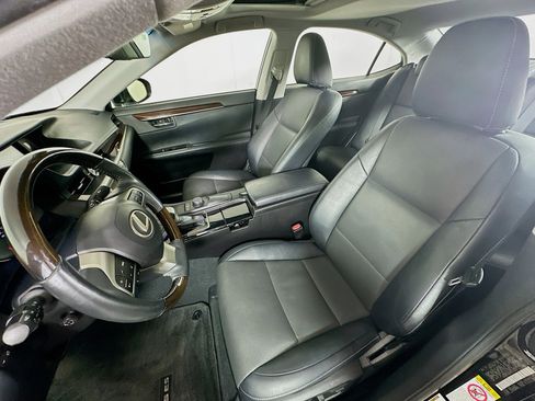 Used 2017 Lexus ES 350 w/ Premium Package image 13