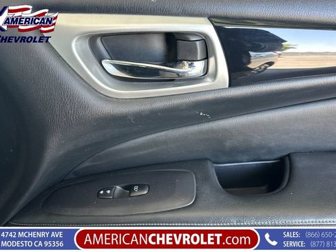 Used 2019 Nissan Pathfinder SV FWD image 24
