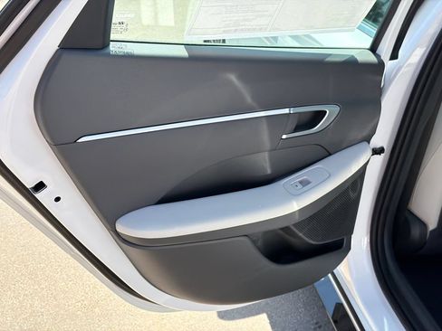 New 2026 Hyundai Sonata SEL FWD image 22