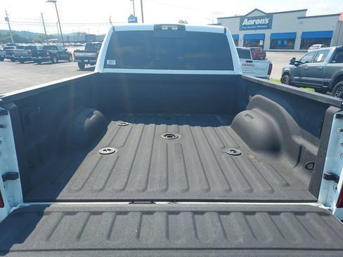 Used 2025 RAM 2500 Laramie AWD/4WD image 9