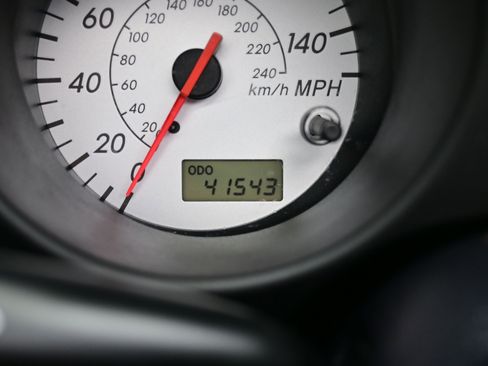 Used 2003 Toyota MR2 w/ Leather Pkg image 18