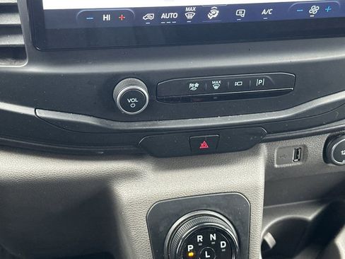 Used 2022 Ford E-Transit Medium Roof w/ Load Area Protection Package image 22