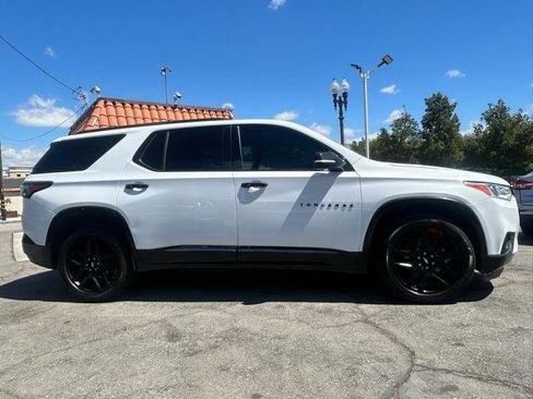 Used 2019 Chevrolet Traverse Premier w/ Redline Edition FWD image 3