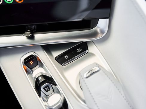 Used 2022 Chevrolet Corvette Stingray w/ Z51 Performance Package image 42