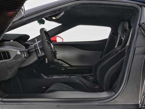 Used 2020 Ford GT Carbon Series RWD image 15