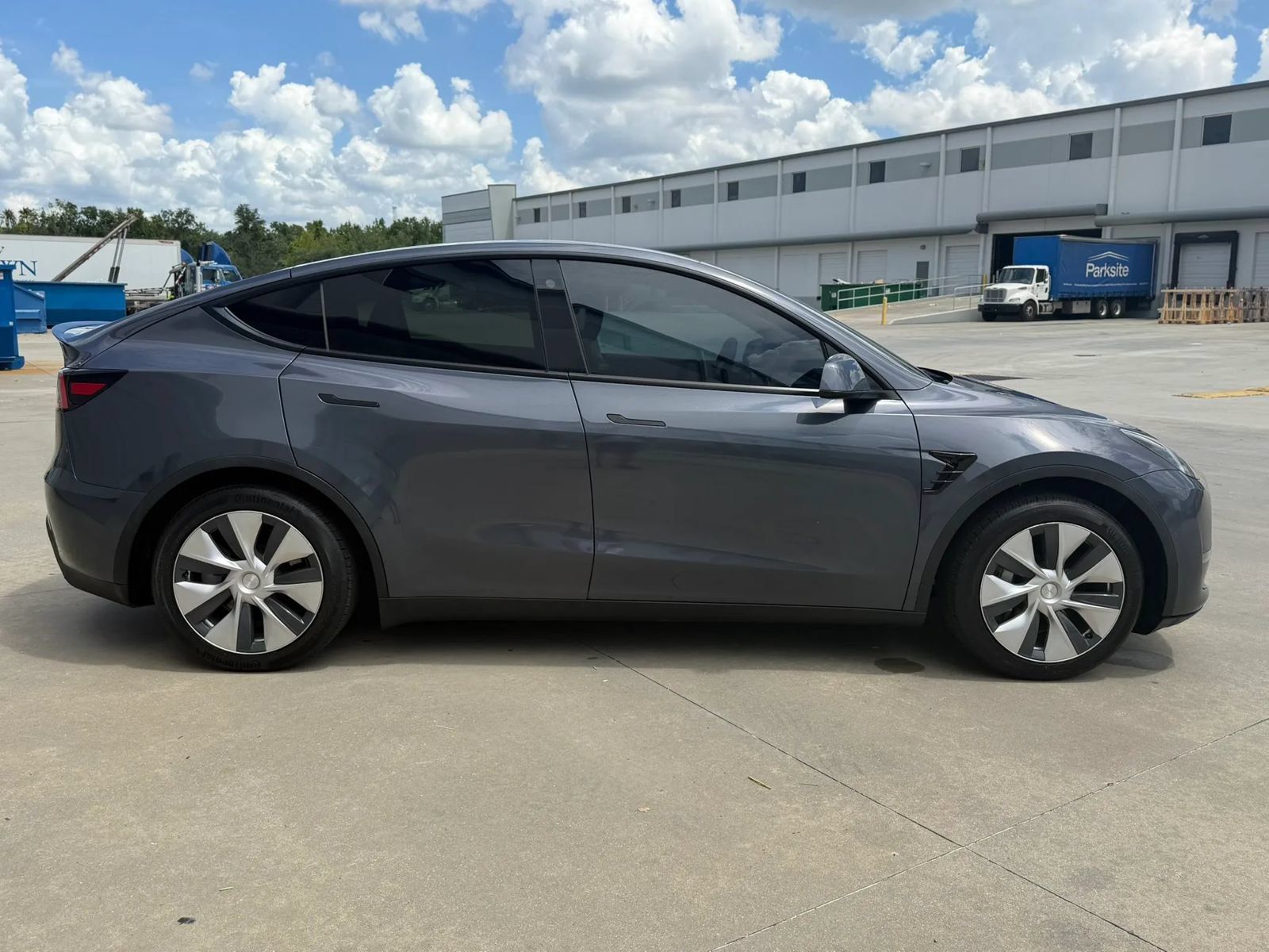 Used 2021 Tesla Model Y 2WD image 6