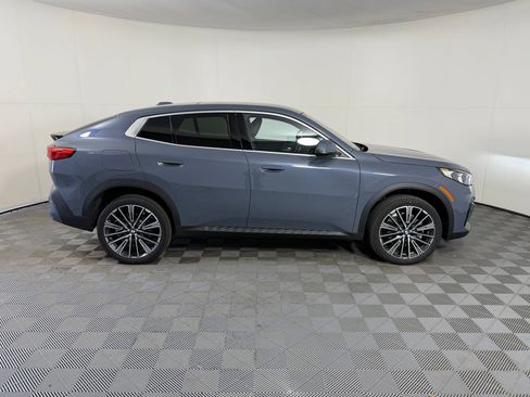 Used 2026 BMW X2 xDrive28i w/ Technology Package AWD/4WD image 8