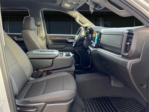 Used 2022 Chevrolet Silverado 1500 LT image 15