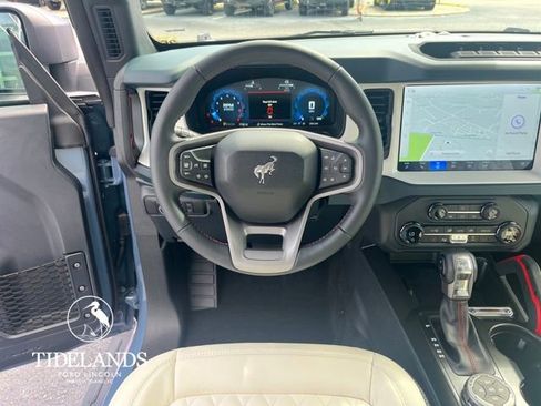 New 2025 Ford Bronco Heritage Edition image 16