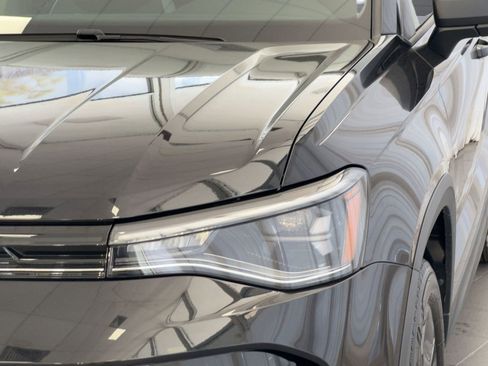 New 2026 Volkswagen Taos S image 11