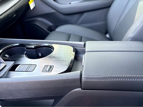 New 2026 Nissan Rogue SV image 9