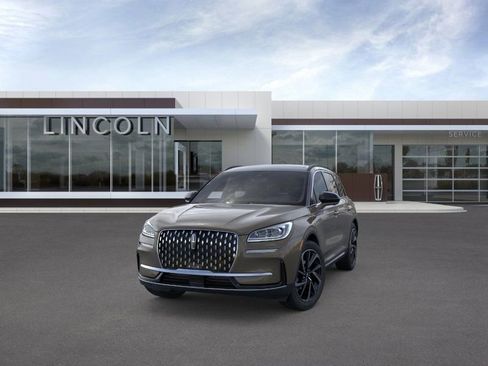 New 2025 Lincoln Corsair Reserve w/ Rear Removable Package Tray image 2