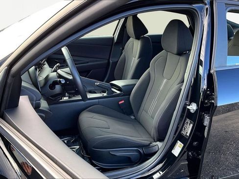 Used 2025 Hyundai Elantra Sport image 25