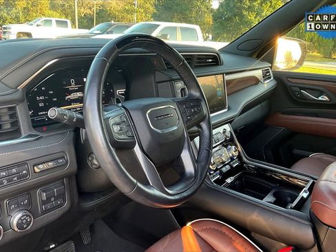 Used 2023 GMC Yukon Denali Ultimate image 13