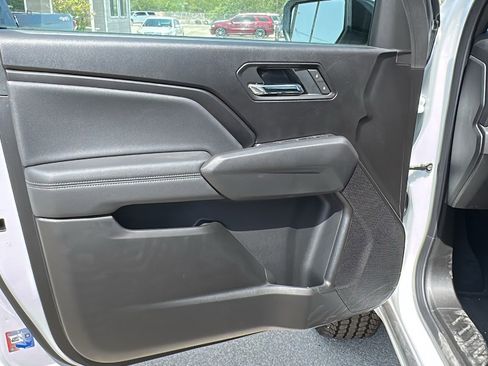 New 2025 GMC Canyon Elevation w/ Convenience Package RWD image 9