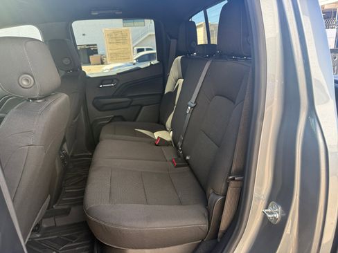 Used 2024 Chevrolet Colorado LT w/ LT Convenience Package image 16