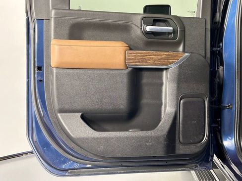 Used 2023 Chevrolet Silverado 3500 High Country image 16