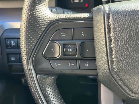 Used 2024 Toyota Tacoma SR5 image 10