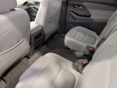 Used 2019 Chevrolet Traverse LT FWD image 22