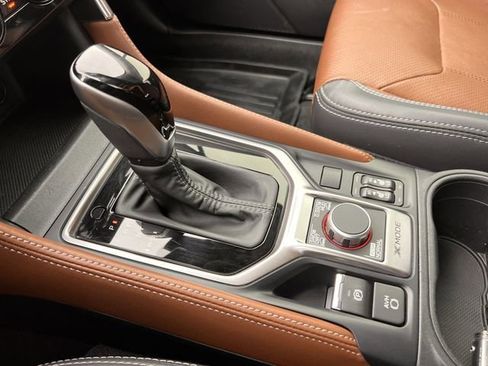 Used 2022 Subaru Forester Touring image 19