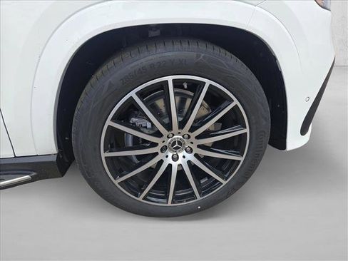 New 2026 Mercedes-Benz GLS 450 4MATIC image 7