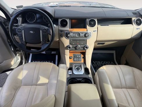 Used 2016 Land Rover LR4 HSE Silver Edition AWD/4WD image 10