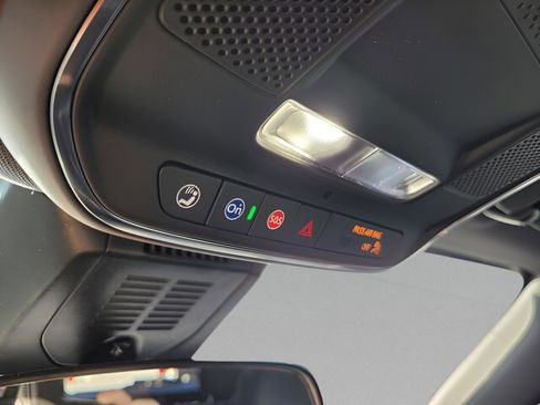 New 2026 Chevrolet Equinox RS w/ LPO, Floor Liner Package image 9