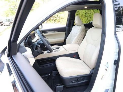 Used 2023 INFINITI QX60 Luxe w/ Cargo Package AWD/4WD image 10