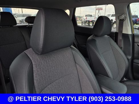 Used 2024 Kia Seltos S FWD image 11