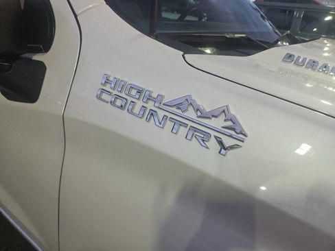 Used 2024 Chevrolet Silverado 1500 High Country w/ Technology Package image 5