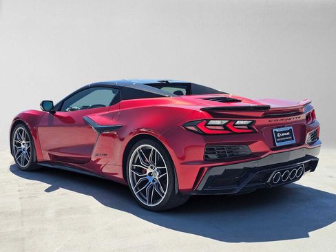 Used 2023 Chevrolet Corvette Stingray Convertible w/ Z51 Performance Package RWD image 40